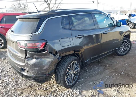 2022 Jeep Compass Limited 4X4 from USA, damaged, VIN 3C4NJDCB9NT144812